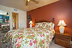 Kamaole Sands #8-208