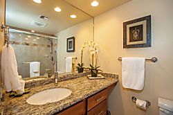 Kamaole Sands #8-208