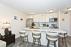 Waikiki Banyan #3601-T1