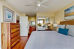 Country Club Villas #102