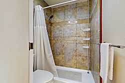 Country Club Villas #102