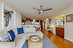 Country Club Villas #102