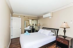 Ilikai Hotel 19th Floor Unit