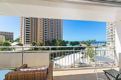 Ilikai Hotel Condo 4th Floor Ocean View