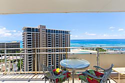 Ilikai Hotel Lagoon View Condo 1912