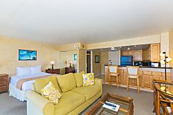 Ilikai Hotel Lagoon View Condo 1912