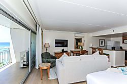 Ilikai Hotel Lagoon View Condo 16th Floor