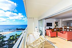 Ilikai Hotel Lagoon View Condo 16th Floor