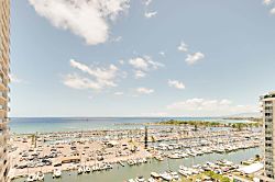 Ilikai Hotel Deluxe One-bedroom