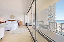 Ilikai Hotel Deluxe One-bedroom