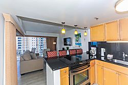 Ilikai Hotel 940, Lagoon View