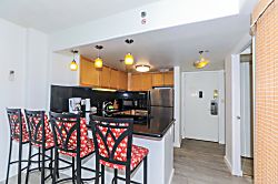 Ilikai Hotel 940, Lagoon View