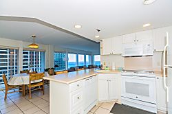 Ilikai Hotel Ocean View Paradise Condo