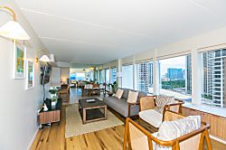 Ilikai Hotel Ocean View Paradise Condo