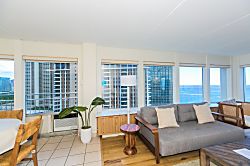 Ilikai Hotel Ocean View Paradise Condo