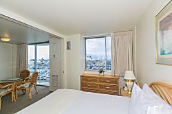 Ilikai Marina 3rd Floor Yacht View Condo