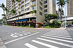 Ilikai Marina Condo 1313