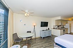 Ilikai Marina 17th Floor Unit