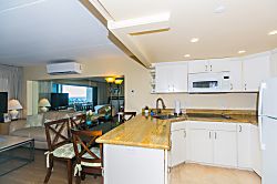 Ilikai Hotel 11th Floor Unit