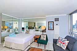 Ilikai Marina 9th Floor Unit