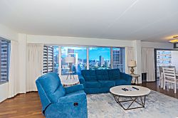 Ilikai Hotel 2 Bedroom City-View Condo 1919