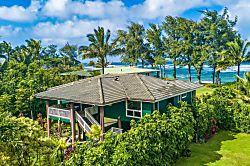 Hale Koaniani - Exterior