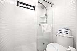 Waikiki Banyan 2913 T1