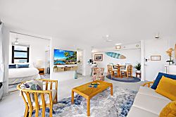 Waikiki Banyan 2913 T1