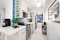 Waikiki Banyan 2913 T1