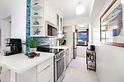 Waikiki Banyan 2913 T1