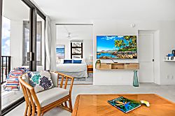 Waikiki Banyan 2913 T1