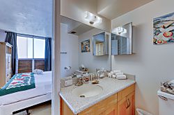 Harbor View Plaza #1203 (30+ night rental)