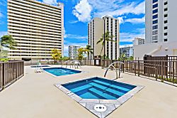 Waikiki Banyan 36th Floor - Hot tub
