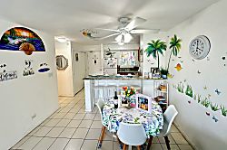Royal Aloha Apartment