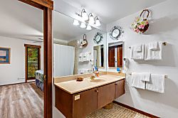 Waikomo Stream Villa 401