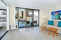 Waikiki Banyan #612-T1