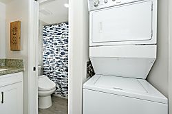 Waikiki Banyan #612-T1