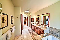 Tropical Paradise Resort Villa