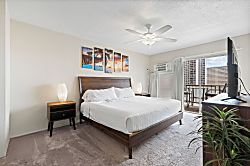 Kuhio at Waikiki 1518