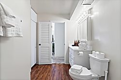 Kuhio at Waikiki 1518