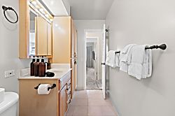 Kuhio at Waikiki 1518