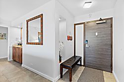 Waikiki Beach Tower 1404