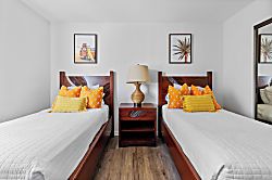 Waikiki Beach Tower 1404