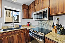 Waikiki Beach Tower 1404