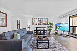 Waikiki Beach Tower 1404