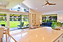 Ma'alaea Surf, Unit E1