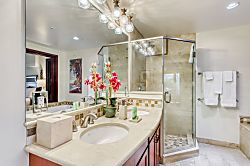 Waipouli Beach Resort D207