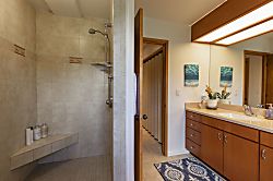 Hale Moe' Uhane (Dream House)