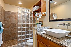 Kahaluu Beach Villas 2-304