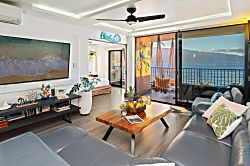 Lualoa A308 - Living area